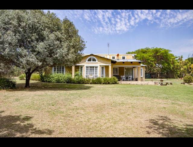 9 BEDROOM HOUSE FOR SALE IN KYALAMI AH